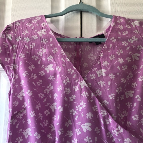 J. Crew Ruffle-front mini dress in soft rayon bubblegum floral Sz 12 J039-12 - Picture 5 of 9